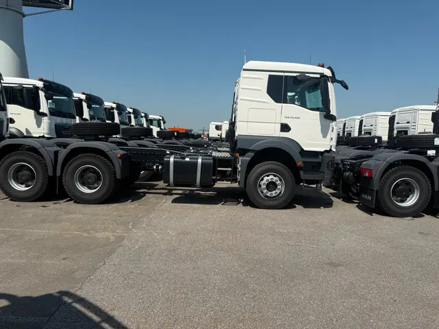 MAN heavy trucks · Land Cruiser 79